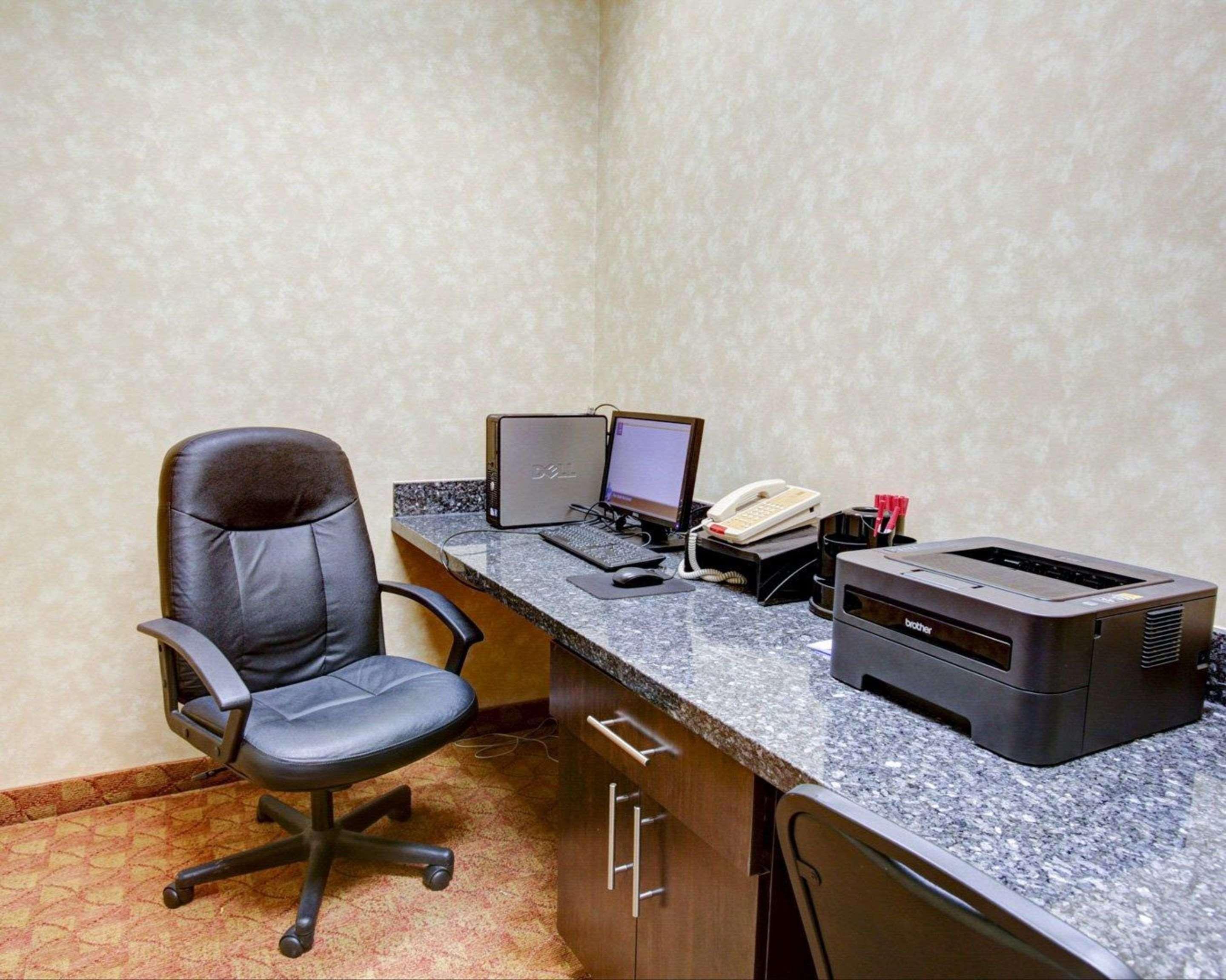 Comfort Suites Old Town Spring Buitenkant foto