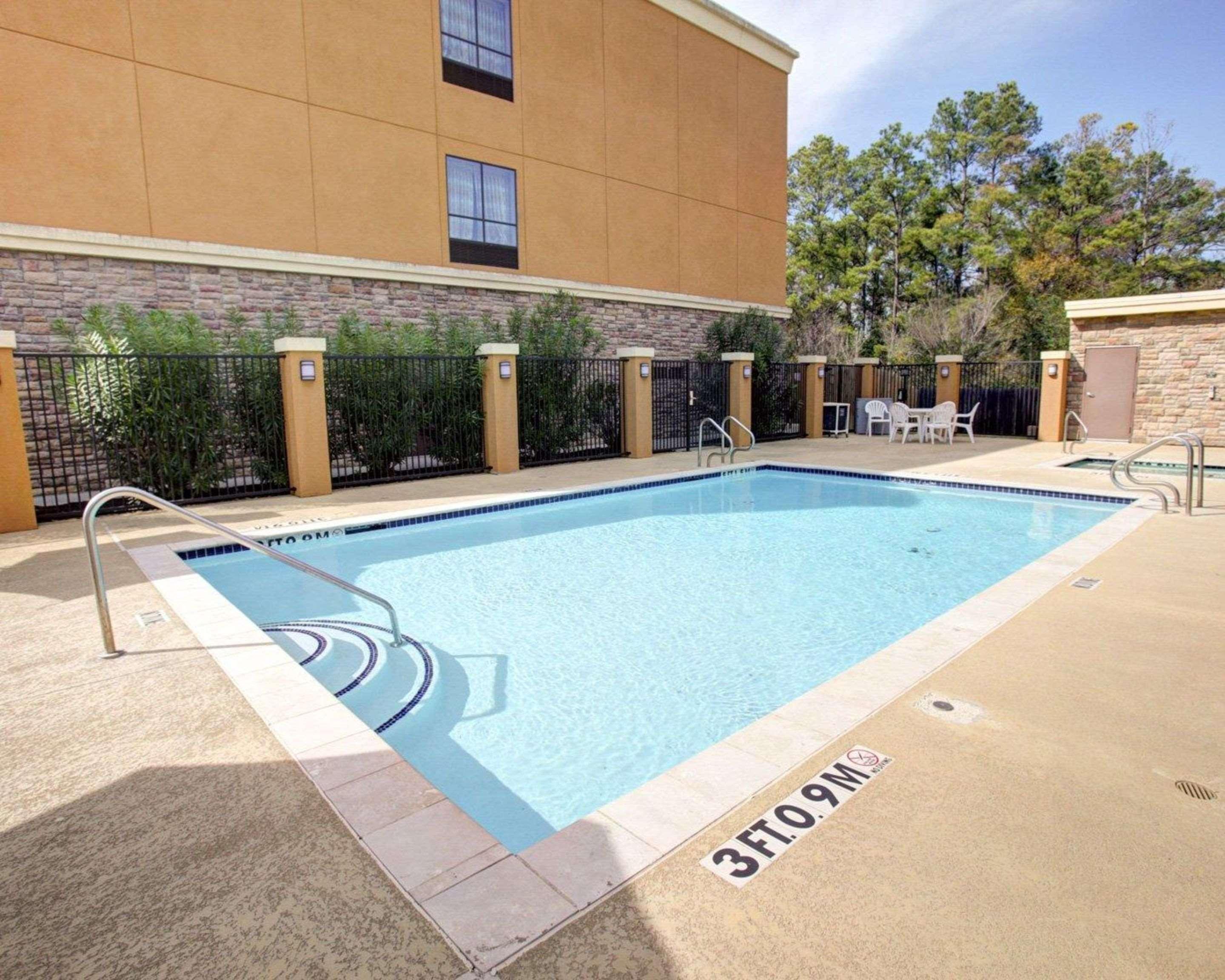Comfort Suites Old Town Spring Buitenkant foto