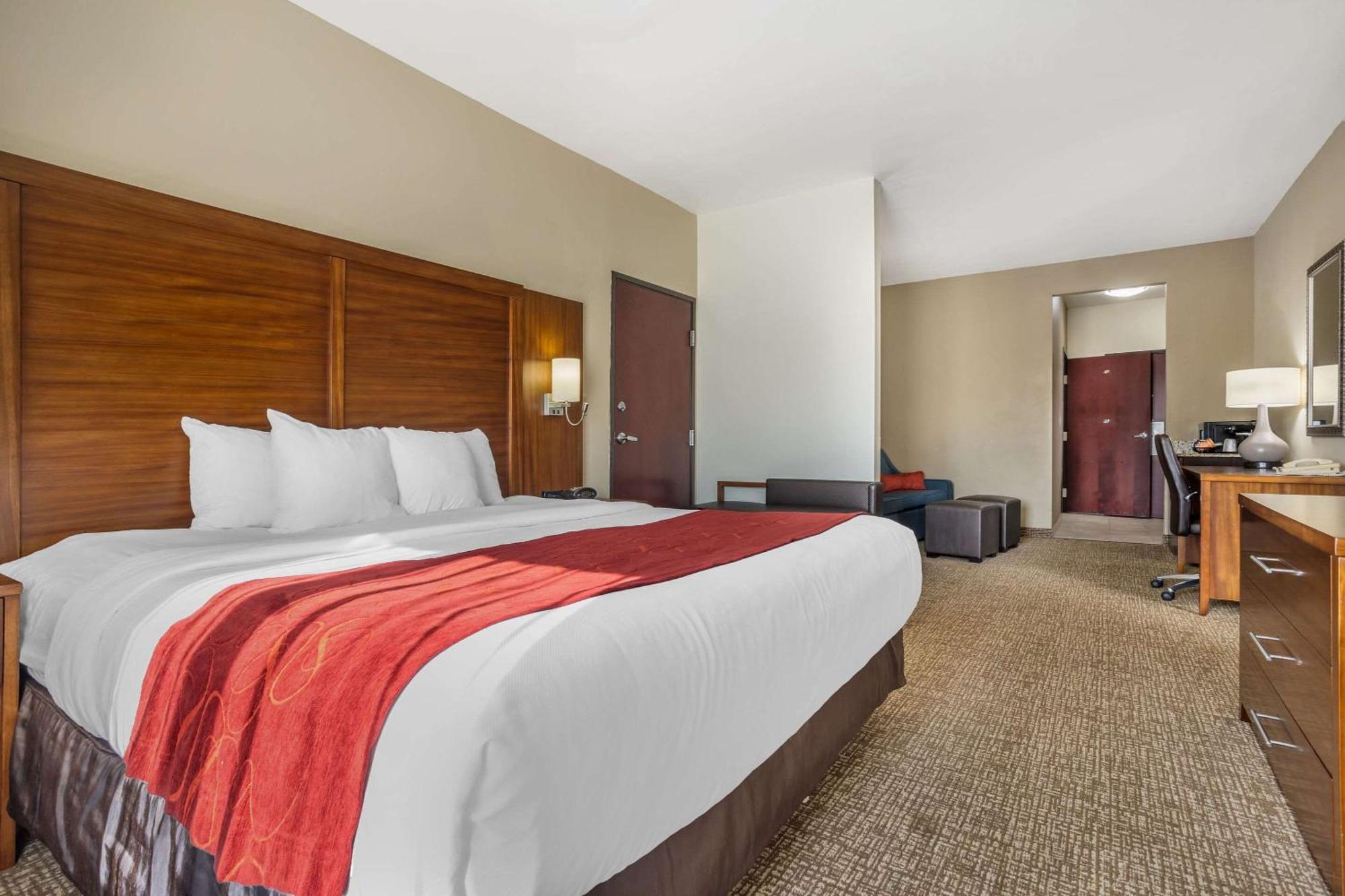 Comfort Suites Old Town Spring Buitenkant foto