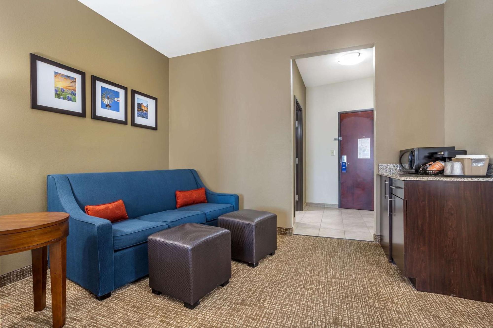 Comfort Suites Old Town Spring Buitenkant foto